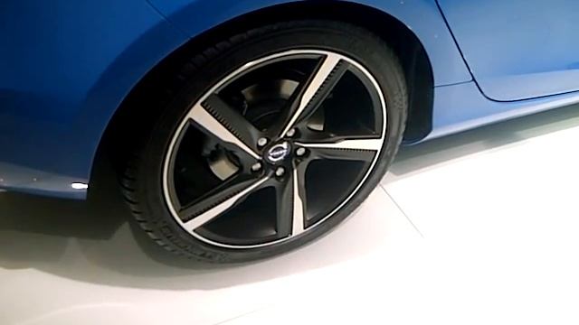 NEW Volvo V40 R design Motorshow Paris France..NICE!!! смотреть онлайн