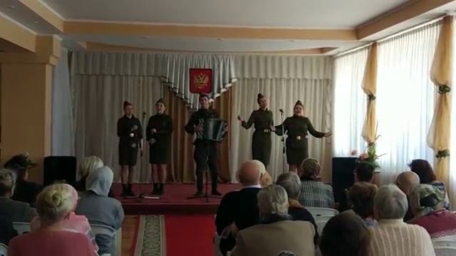 Песня Катюша. Народный ансамбль песни Калина смотреть онлайн