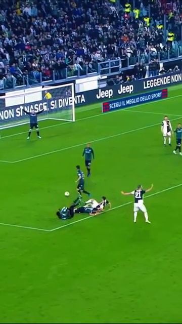 How Juventus Deployed Tiki Taka's Tactics ? | Cách Juventus Triển Khai Chiến Thuật Tiki Taka ?