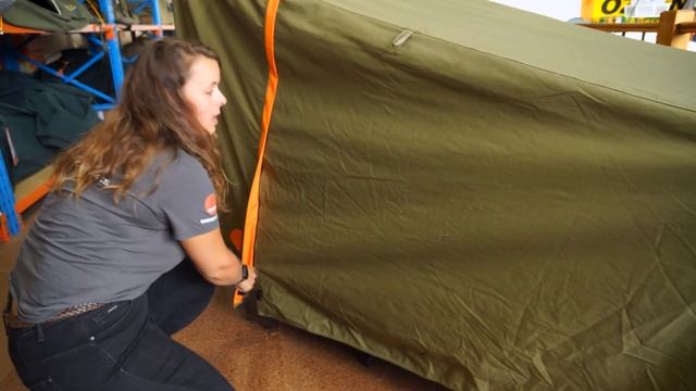 Oztent Bunker Stretcher Tent - How to setup & pack away смотреть онлайн