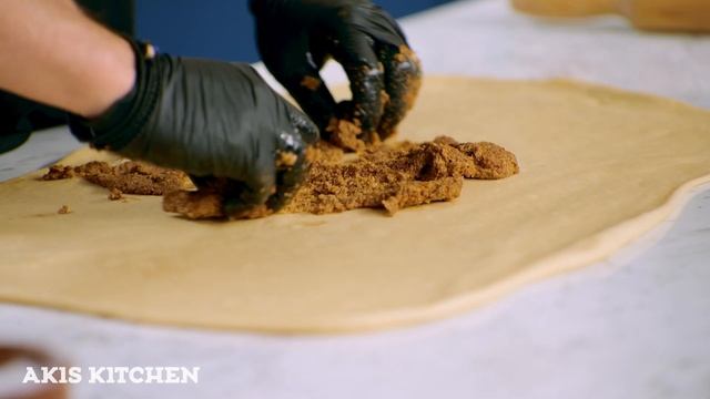 Cinnamon Rolls | Akis Petretzikis смотреть онлайн