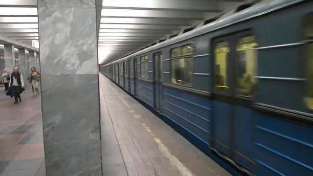 Московское метро состав из вагонов типа ЕЖ3 ст Текстильщики смотреть онлайн