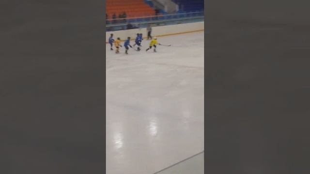 Ледовый Дворец Шымкент.ЧК 2018 по хоккею 2тур.Ястребы-Туран(1) смотреть онлайн