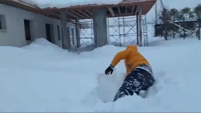 Вот так приходиться добираться до объекта 😂 Загородный коттедж в Мистолово. смотреть онлайн