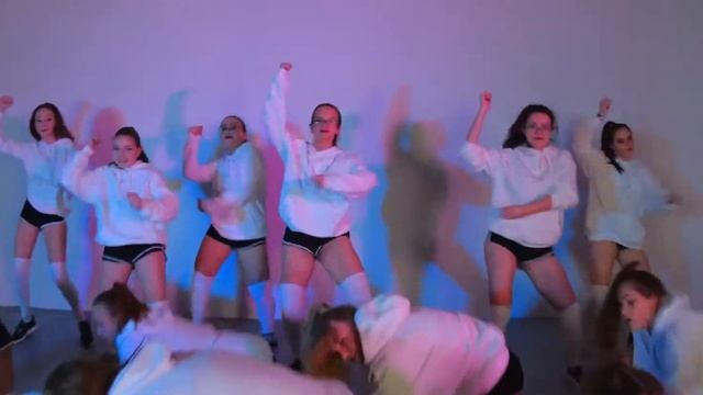 DANCEHALL FEMALE | 16+ смотреть онлайн