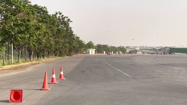Polo 1.0 TSI vs Porsche 718 Cayman || BND RACE WARS 2022 : SEASON 2 :: BUDDH INTERNATIONAL CIRCUIT смотреть онлайн