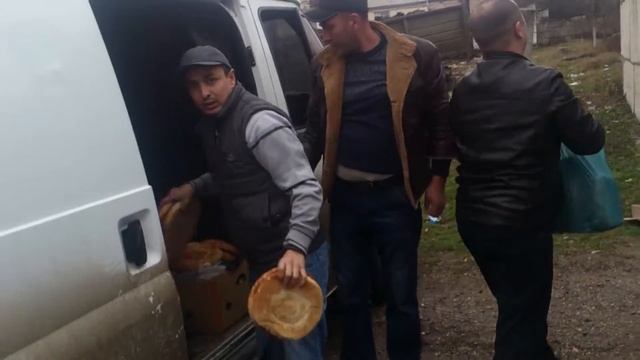 Крымские татары в Бахчисарае поддерживают преданных воинов Украины. смотреть онлайн
