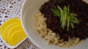 Традиционная корейская кухня: «чёрная» лапша или чаджанмён (짜장면)