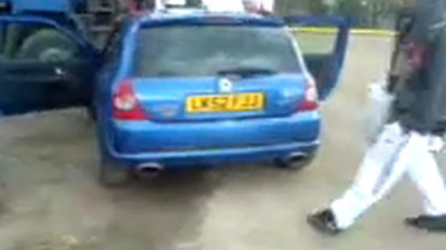 My Dads Clio Sport 2.0 16v (he brought) смотреть онлайн