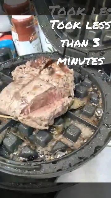 filet mignon in waffle iron, medium rare - less than 3 minutes!!!#willitwaffle #filetmignon #waffle смотреть онлайн