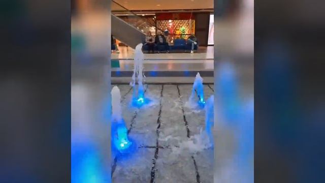 Цветные фонтаны#пончики#торговый центр#Германия#