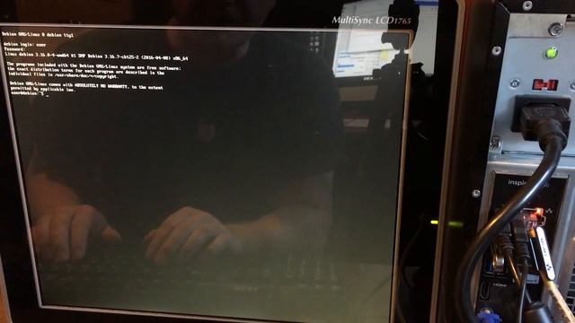 Get Embedded Windows Product Key in 52 Seconds смотреть онлайн
