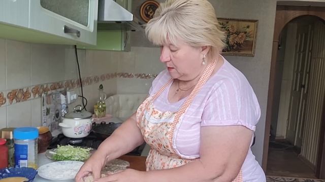 Мотивация на приготовления быстрого обеда. Овощной суп . шницель из фарша. салат.