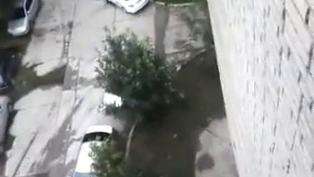 Кидаем покет с водой)) смотреть онлайн