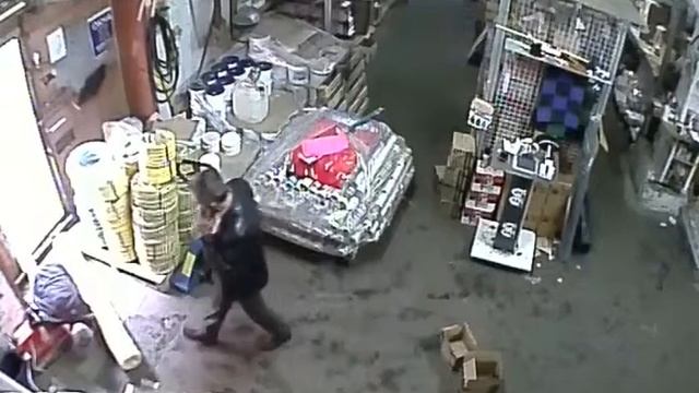 Падение на складе смотреть онлайн