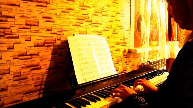 Таинственный сад (электронное пианино) смотреть онлайн