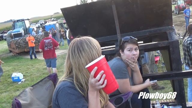 WAY 2 Hot 2 Farm Tractors in Prairieburg IA 9-4-2016