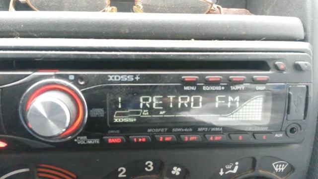 [Tropo] 88.0 FM- RETRO FM Санкт-Петербург смотреть онлайн