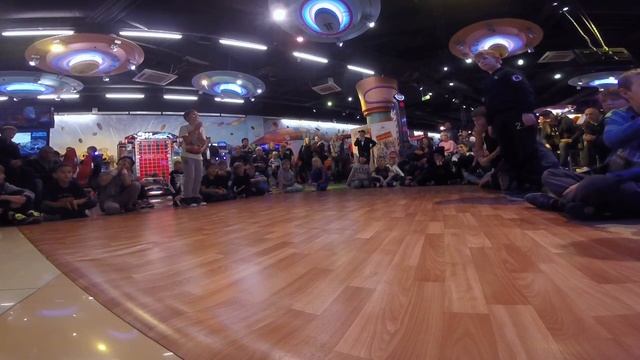Максим vs Илья vs Вова | Funky Town Battle 2016 | FINAL смотреть онлайн