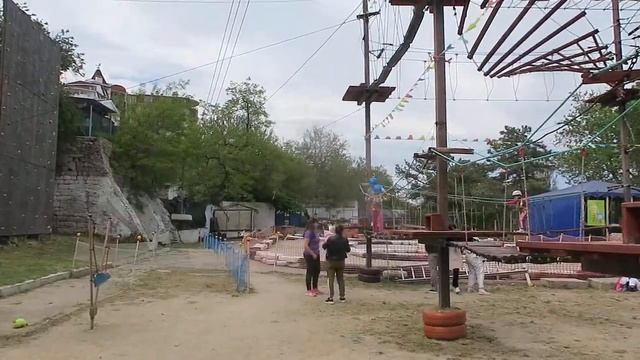 Банджи джампинг по феодосийски или тарзанка веревочного парка Спартак смотреть онлайн