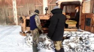 Обзор на трактор ДТ-75 вместе с Иваном Зенкевичем !!!)