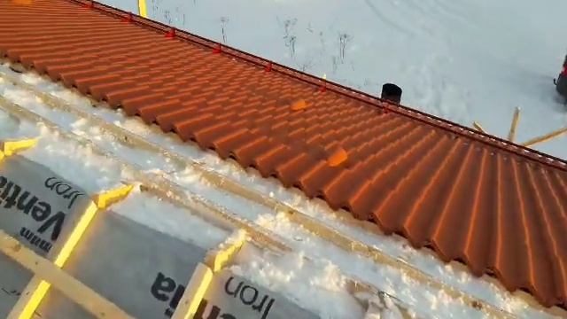 Укладка черепицы, монтаж вент.выходов смотреть онлайн