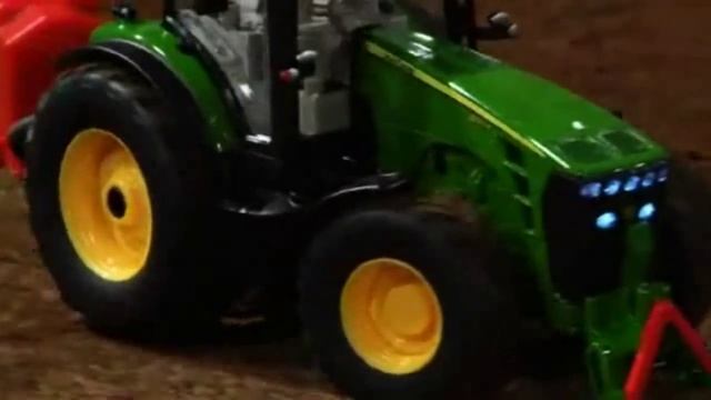 Siku 6772 John Deere 8345R Radio Controlled (www.t-toys.eu)