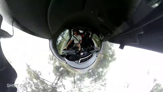 Xiaomi Mi Sphere 360 in the Car смотреть онлайн