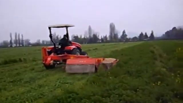 Tractor YTO 504 Con Segadora