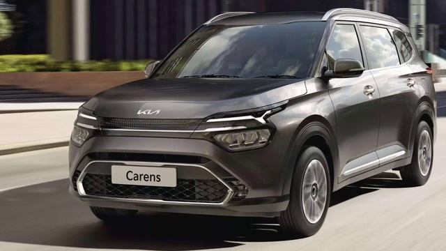 Toyota Innova vs Kia Carens - Which one is best? смотреть онлайн