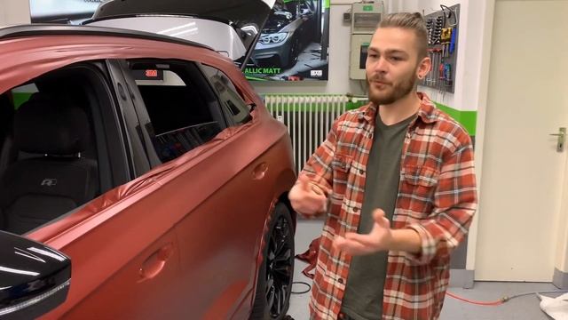Touareg 2019 R-Line Autofolierung / Carwrapping / rot-braun-mettalic NEU Color смотреть онлайн