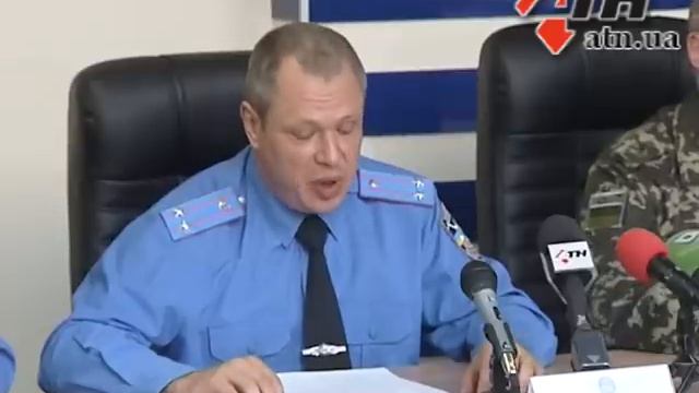 13.08.2015 -Россияне нашли способ получать продукты -с помощью харьковских контрабандистов смотреть онлайн