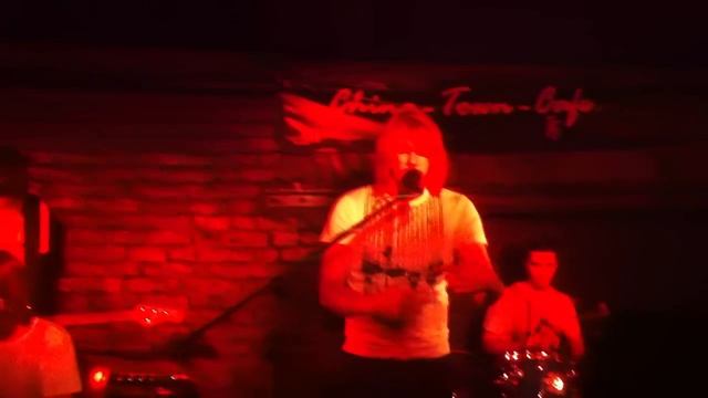 Nефть feat. Олег Мовчан — Янтарь @ China-Town-Cafe, 2011, September, 18 смотреть онлайн