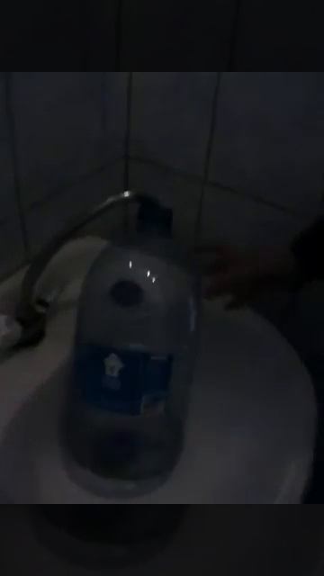 вода в туалете смотреть онлайн
