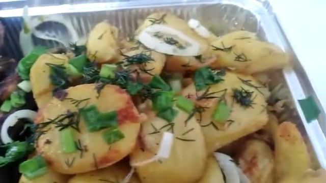 Жареная баранина с картофелем, в казане на костре🍴!