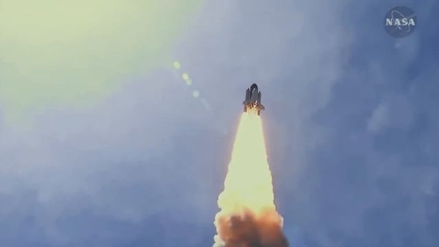 Ракета взлетает(сделай звук на максимум)