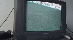 пробуем подключить видеомагнитофон через антенный разъём к телевизору