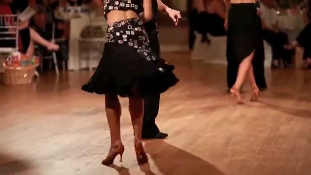 The Crystal Ballroom смотреть онлайн