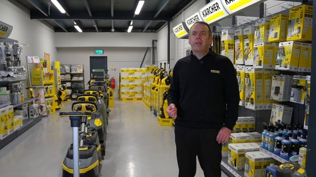 What Do You Put In A Karcher Window Cleaner? | Crowley Cleaning смотреть онлайн