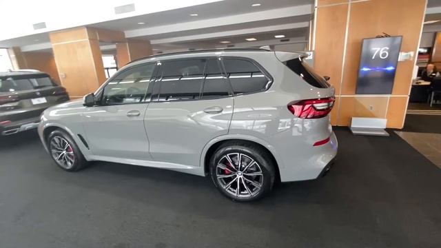 2022 BMW X5 40 M Sport смотреть онлайн