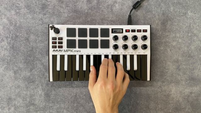 The Weeknd - Blinding Lights (Instrumental Akai MPK Mini Cover) смотреть онлайн