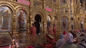 "Христос воскрес из мертвых, смертию смерть поправ..."