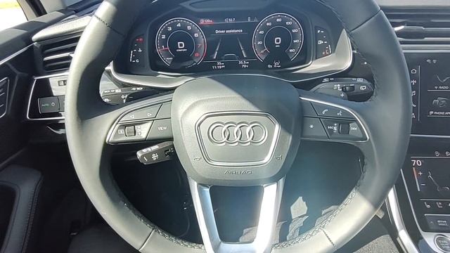 Audi 2023 Adaptive Cruise Assist - you can hold at 0MPH by pressing the Set button - смотреть онлайн