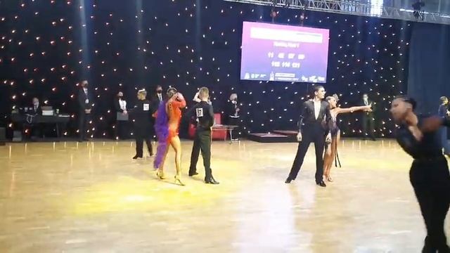 Канюк Надія і Наздравецький Артем.Ча ча ча 1/2 фінал м.Львів 2022р. смотреть онлайн