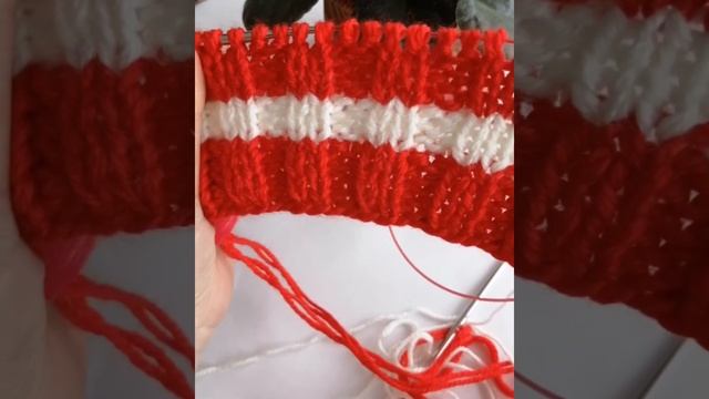 Как красиво сменить цвет нити при вязании резинки