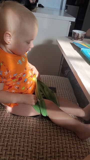 Арина оделась...Зато сама смотреть онлайн