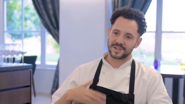 Restaurant ESSENS, Interview with Otto Vašák смотреть онлайн