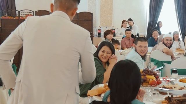 Сабыржан ТАМАДА | Би жарыс | Хит 2021 смотреть онлайн