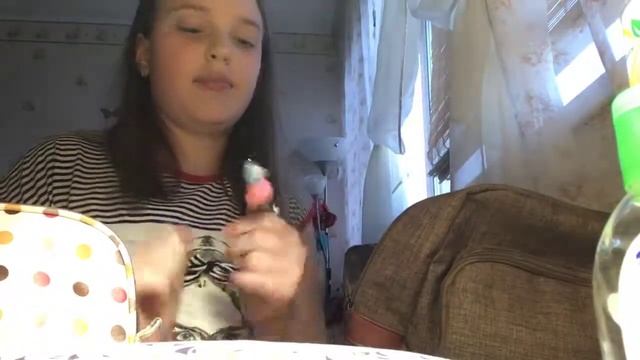 Что лежит в моём рюкзаке часть 1 смотреть онлайн