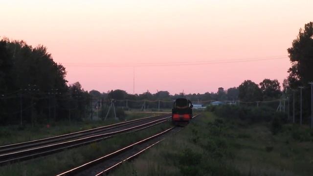 Маневровый тепловоз ЧМЭ3-1730 (ТЧ-11 Калинковичи БЧ). смотреть онлайн